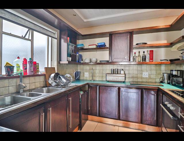2 BEDROOM APARTMENT RENTED IN HUMEWOOD